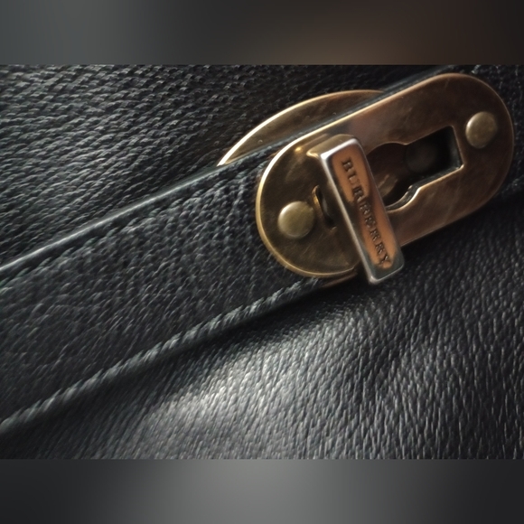 Burberry bags - Picture 6 of 15